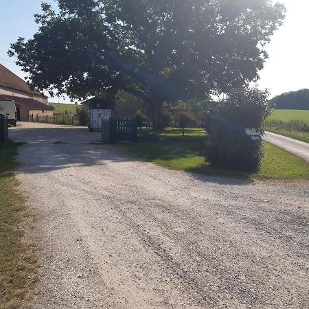 Ferme Des Champs Ξενοδοχείο Vrécourt Εξωτερικό φωτογραφία