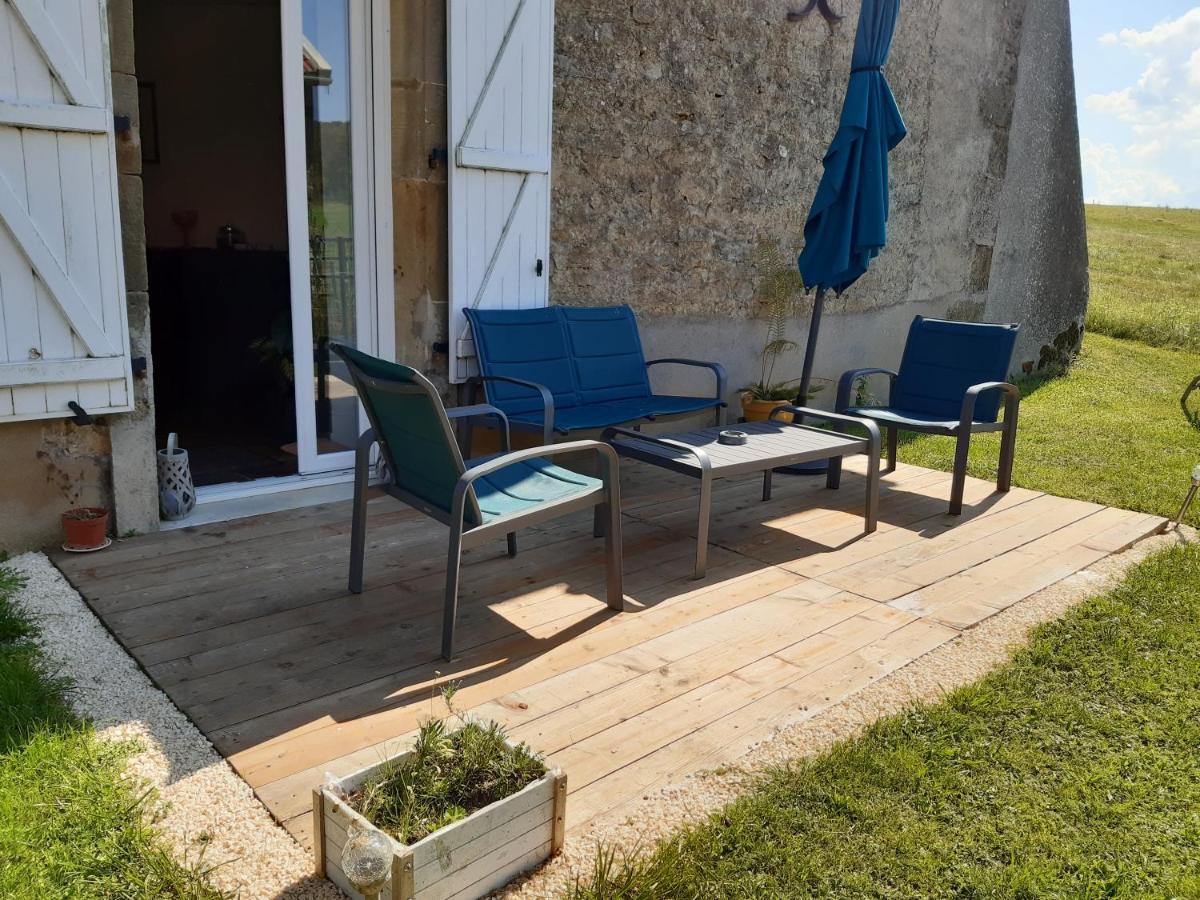Ferme Des Champs Ξενοδοχείο Vrécourt Εξωτερικό φωτογραφία
